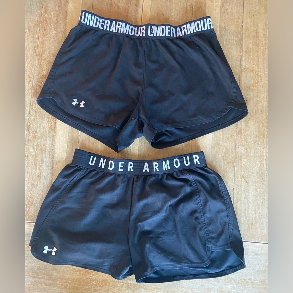 Under Armour Play Up Black Shorts (M)
